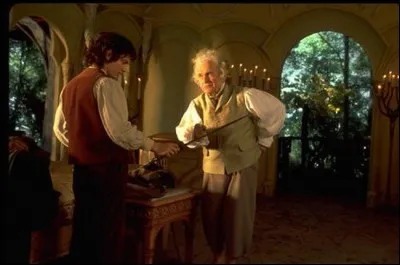 Que dit Frodon à Bilbon lorsque celui-ci lui demande l'Anneau ?