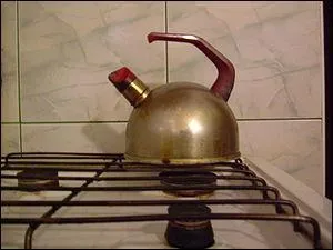 L'eau bout toujours  100 C, mais  combien bout-elle en  Fahrenheit ?