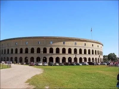 Ceci est le stade de l'Universit: