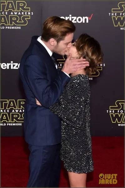 Quelle actrice fait une apparition dans les épisodes 19 et 20 et est la copine de Dominic Sherwood ?