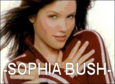 Sophia Bush interprte ... ?