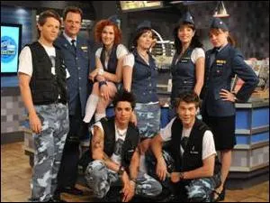 Qui est nouvelle entre ces trois filles ?