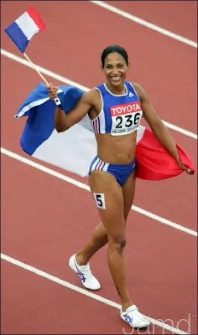 Qui a été l'équipementier sportif de Christine Arron en 2005 ?