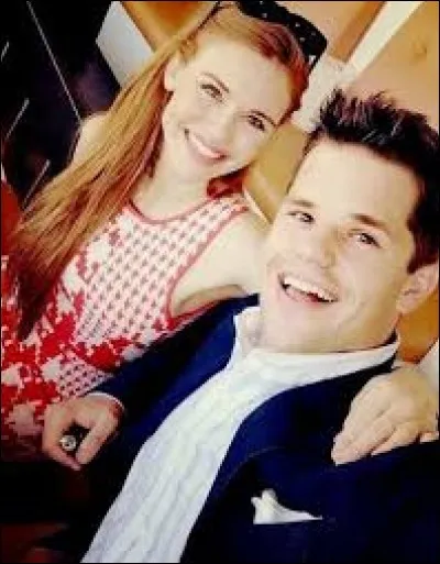 Avec qui est-elle sortie avant Max Carver ?