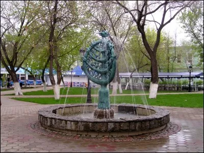 Quel fleuve traverse Orenbourg, en Russie ?