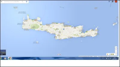 Dans quelle mer se situe l'île Kriti ?