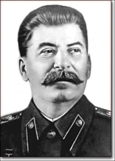 Comment s'appelait Joseph Staline ?