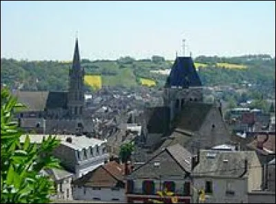 Ville d'Ile-de-France, dans la Grande Couronne, Étampes se situe dans le département ...