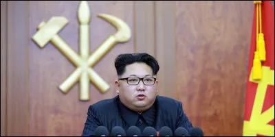 Selon les manuels d'histoire nord-coréens, à quel âge Kim Jong Un a-t-il appris à conduire ?