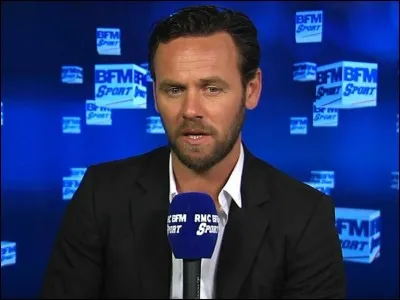 Une sélection en 2008 contre l'Uruguay pour ce joueur à l'ascension atypique. Il n'évoluera qu'en national et ligue 2 jusqu'en 2006. A Valenciennes puis à Caen, cette attaquant adroit et rusé réussira parfaitement à s'intégrer à la ligue 1. Bon client des médias, on le retrouve aujourd'hui comme consultant. C'est :