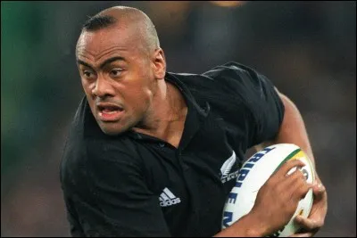 A quel poste jouait Jonah Lomu ?