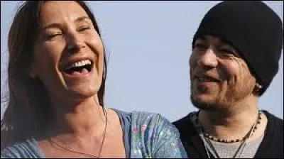 Pascal Obispo a chanté la chanson "Les meilleurs ennemis" en duo avec Zazie dans les années 90.