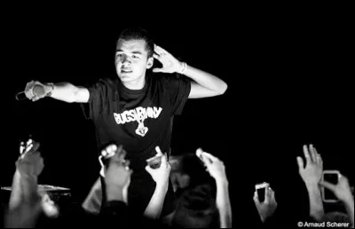 Pour leur 2e album "La Vraie Vie", avec qui ont-ils fait des feats ?