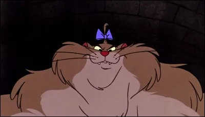 Comment Ratigan fait-il appel à Felicia ?