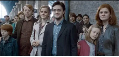 Lesquels se marient et ont deux enfants prénommés Rose et Hugo ?