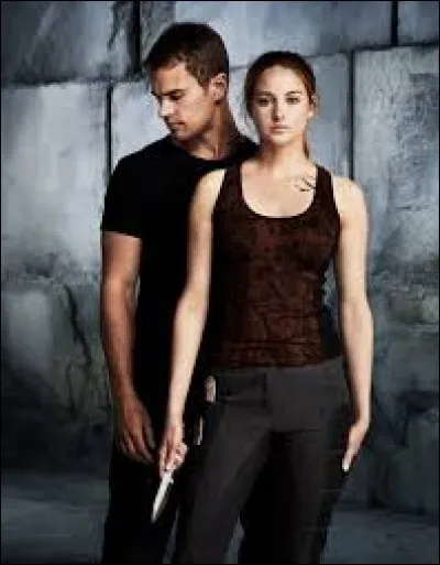 Lors de la seconde épreuve, Quatre finit par comprendre que Béatrice est une Divergente. Cette épreuve consiste à...