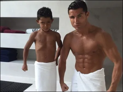 Comment s'appelle le fils de Cristiano Ronaldo ?