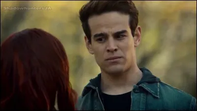 En quoi se transforme Simon ?