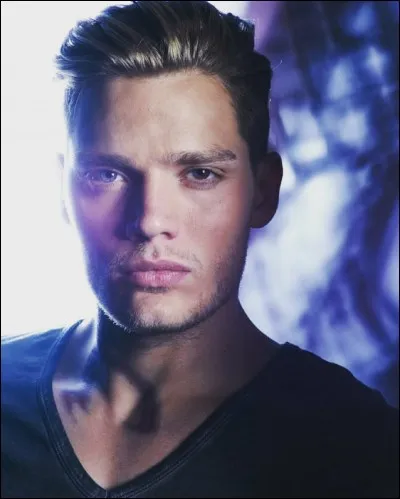 Quel est le vrai prénom de Jace ?