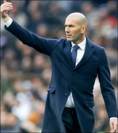 Qui est l'entraîneur du Real Madrid en 2017 ?