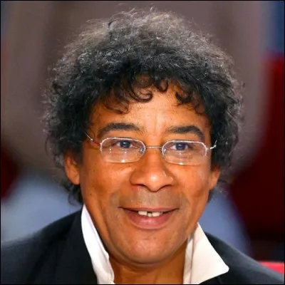 De quel chanteur s'agit-il ?