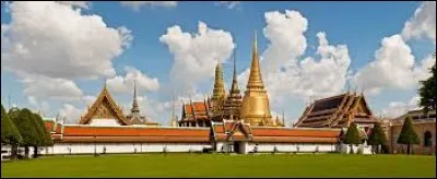 Dans quelle ville se situe le Palais Royal de Thaïlande ?