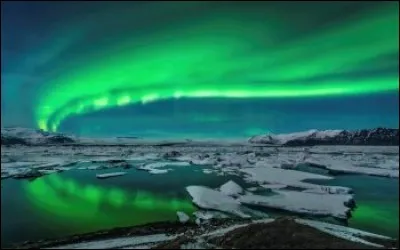 Qui a chant&eacute; "Passager de la nuit" ?