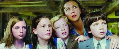 « Nanny McPhee et le Big Bang » - Quels animaux se mettent soudainement à faire de la natation synchronisée ?