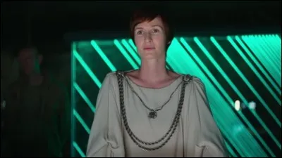 Quelle planète abrite la base de la rébellion dans Star Wars 4 "Un nouvel espoir" ?