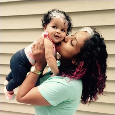 Voici la toute mignonne petite Millianna. Qu'a-t-elle d'incroyable ?