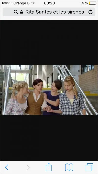 Comment Mme Santos a-t-elle su que Sirena, Lyla et Nixie étaient des sirènes ?