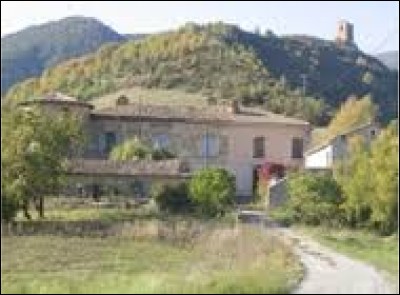 Petit village Haut-Alpin de 76 habitants, dans le parc naturel régional des Baronnies Provençales, Bruis se situe en région ...
