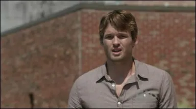 Quelle est la plaque d'immatriculation de la voiture de Julian ?