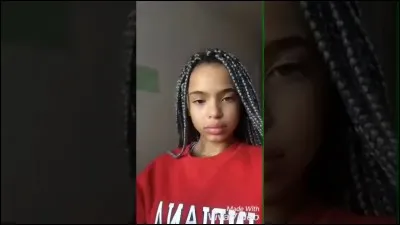 Comment s'appelle la chaîne de cette youtubeuse ?