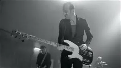 Quel est le nom du nouveau single sorti en avril 2017 ?