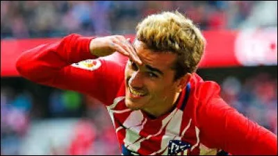 Quel joueur de foot est son idole ?