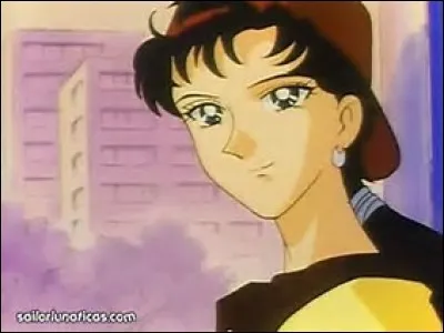 Seiya Kou est amoureux de :