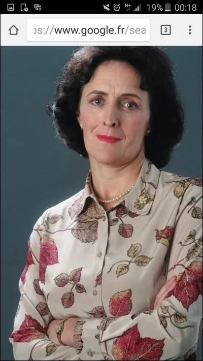 Comment s'appelle la tante de Harry ?