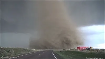 Qu'est-ce qu'est le "Super Outbreak" ?