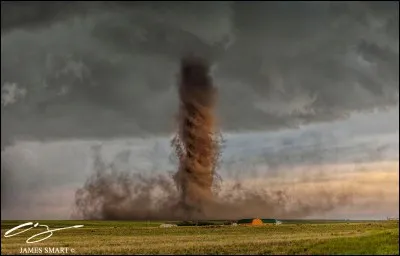 Dans quel pays se situe le "Tornado Alley", endroit ou de nombreuses tornades se forment ?