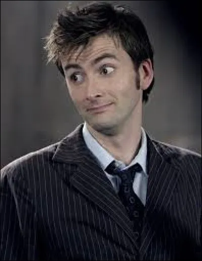 David Tennant est laquelle des toutes les régénérations du docteur ?