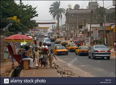 Le Cameroun est situé :
