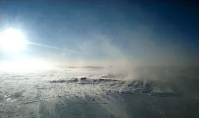 Quelle est la vitesse record du vent que l'on a pu mesurer ?