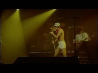 Quel est le titre de ce clip ?