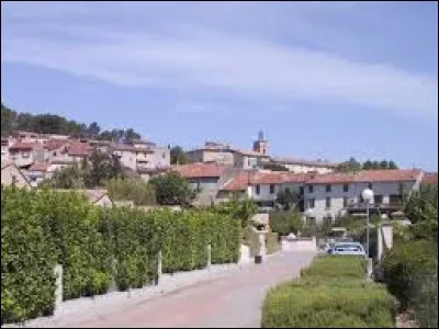 Nous sommes maintenant dans le Var, à la découverte de la ville de Carnoules. Nous nous situons en région ...