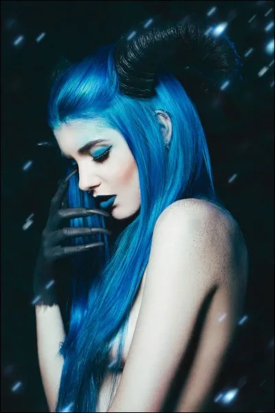 Succube ayant la particularité de prendre les traits de la femme convoitée par un homme et de rendre les rapports sexuels douloureux. Qui est-elle ?