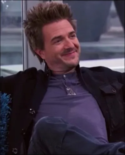 Comment s'appelle le frère de Donald Davenport ?