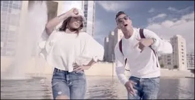 Qui a chant&eacute; "Les menottes" ?