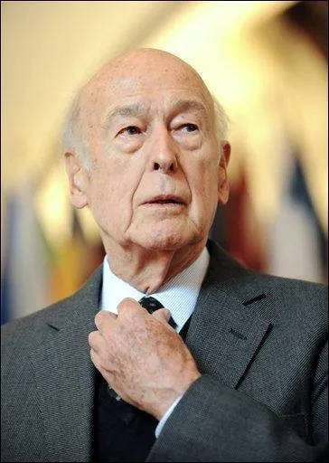 Dans le roman de VGE 'La princesse et le prsident', comment s'appelle la princesse ?