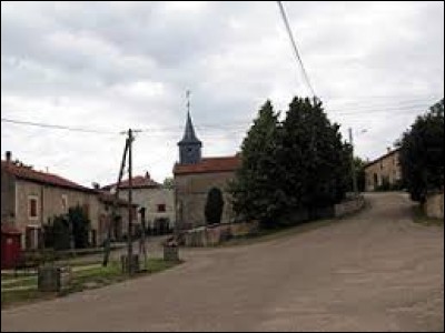 Village du Grand-Est, dans l'arrondissement d'Épinal, Avrainville se situe dans le département ...